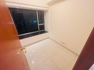 West Kowloon - Sorrento 06