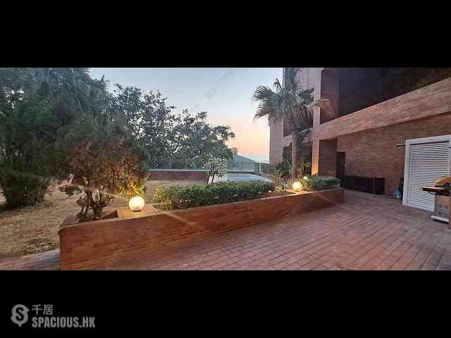 Repulse Bay - The Somerset 02
