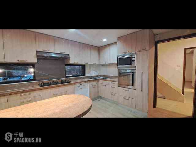 Repulse Bay - The Somerset 08