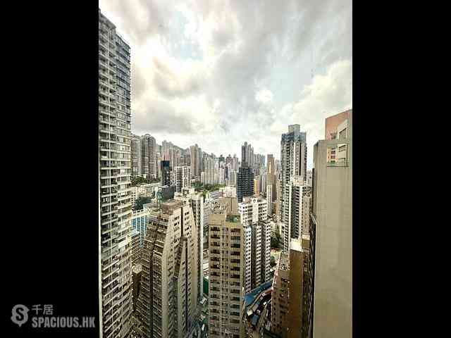 Sheung Wan - Queen's Terrace Block 1 01