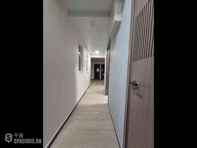 Wan Chai - Hip Sang Building 04