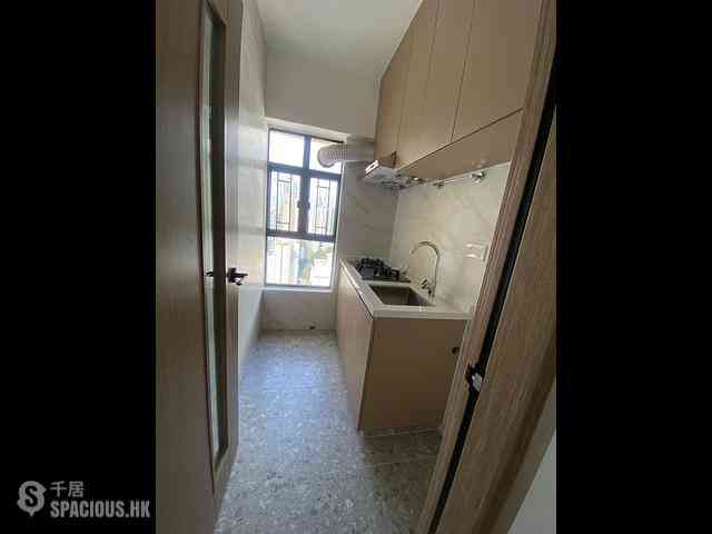 Kennedy Town - Centenary Mansion Block 2 03