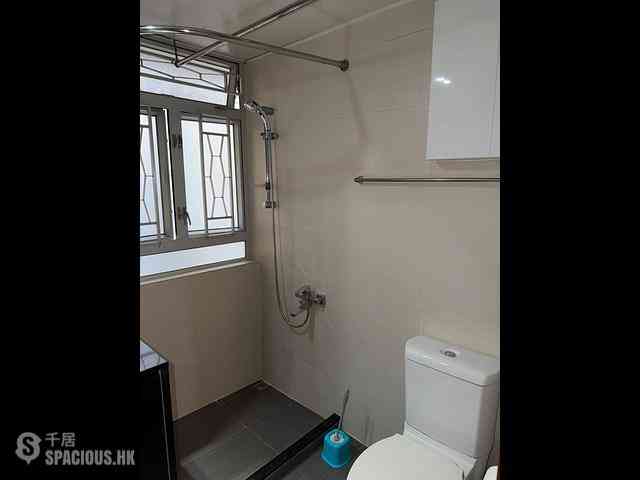 Wan Chai - Yick Shing Mansion 04
