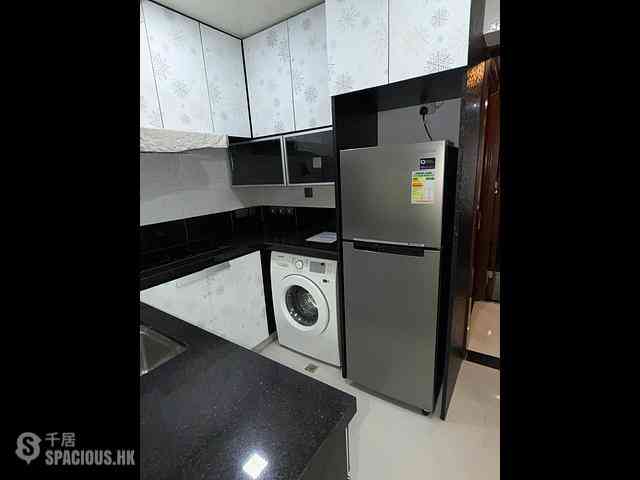 Wan Chai - Yick Shing Mansion 05