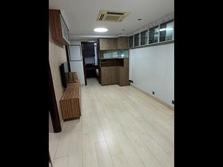 Wan Chai - Yick Shing Mansion 13