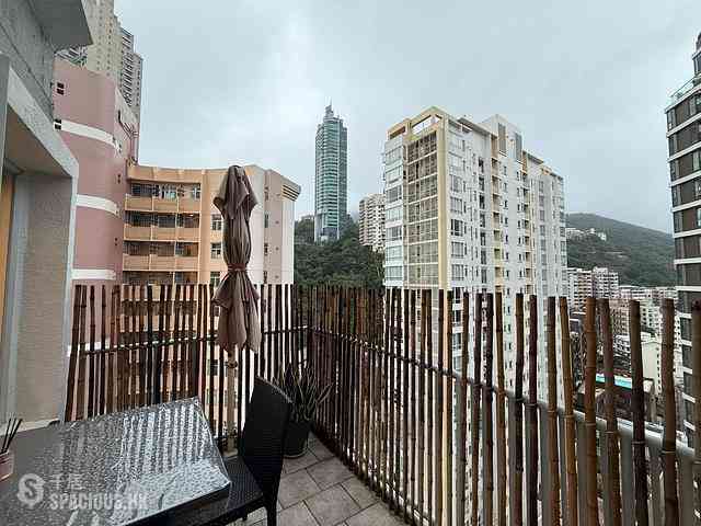 Happy Valley - Cheerful Court 07