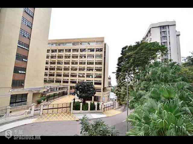 Braemar Hill - Wilshire Towers 01