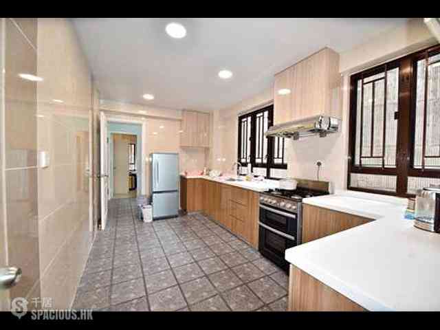 Braemar Hill - Wilshire Towers 05
