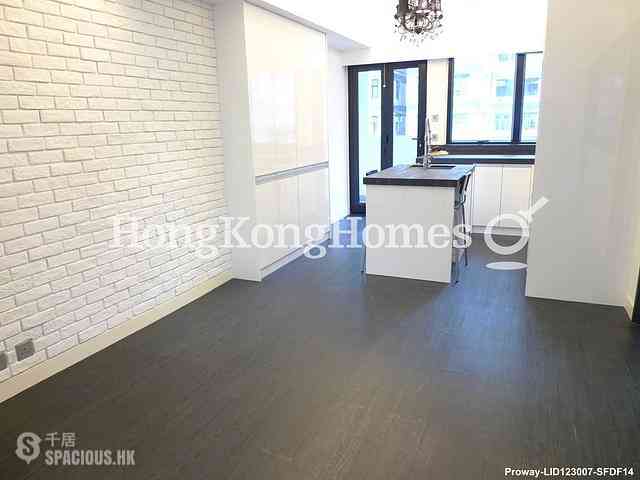 Wan Chai - Wai Cheong Building 01