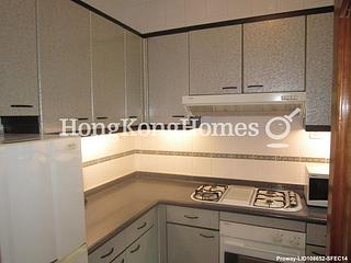 Mid Levels Central - Hillsborough Court 06
