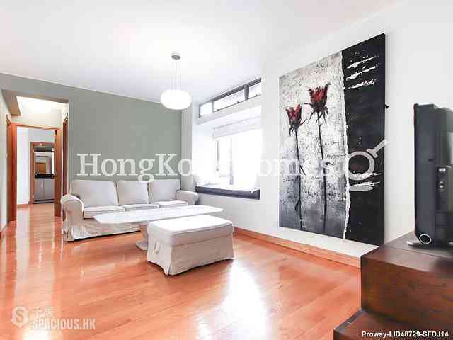 Central - Hollywood Terrace 01