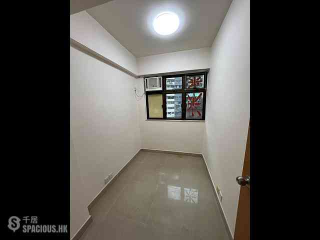 Wan Chai - Man Hee Mansion 06