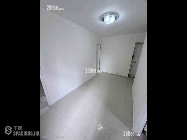 Sai Ying Pun - Yue Sun Mansion 03