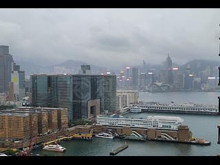 West Kowloon - The Arch Star Tower (Block 2) 02