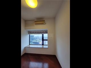 West Kowloon - The Arch Star Tower (Block 2) 07