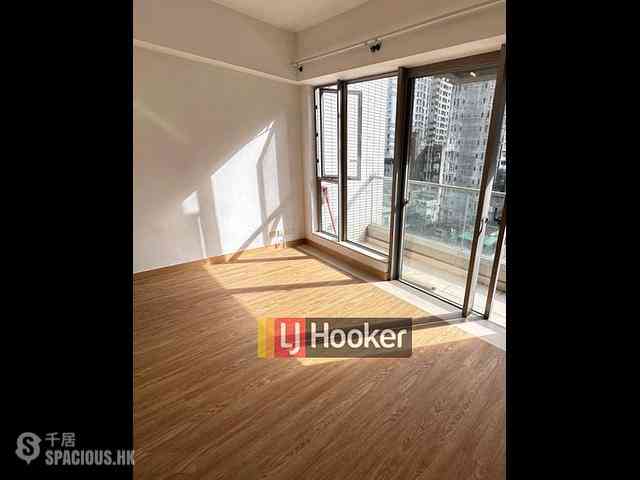 Sai Ying Pun - Island Crest 01