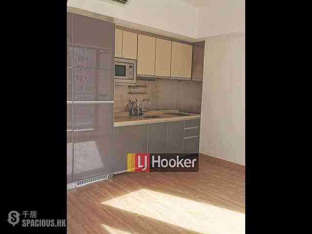 Sai Ying Pun - Island Crest 02