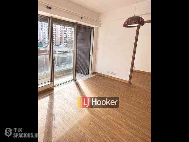 Sai Ying Pun - Island Crest 03
