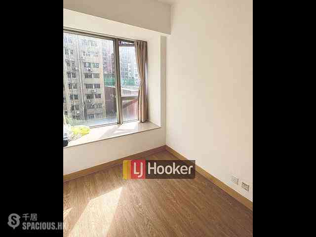 Sai Ying Pun - Island Crest 04
