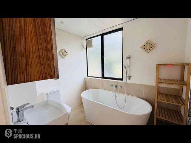 Repulse Bay - South Bay Towers 03