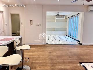 Mid Levels West - Peace Court 04