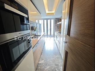 Ap Lei Chau - Marina South Block 1 05