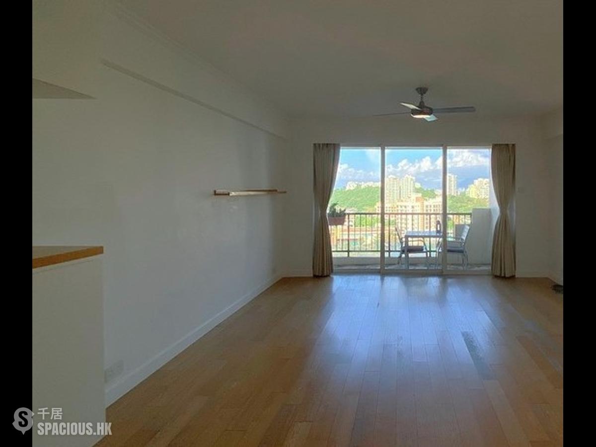Discovery Bay - Parkvale Drive 01