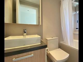Discovery Bay - Parkvale Drive 09