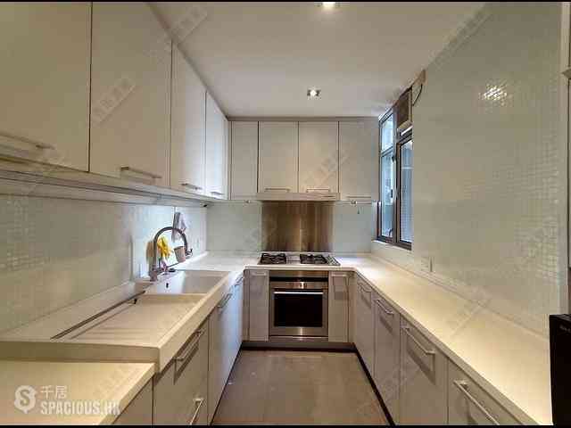 West Kowloon - Sorrento Phase 2 Block 1 02