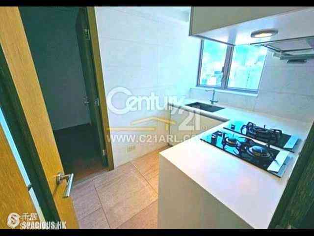 Soho - Centrepoint 05