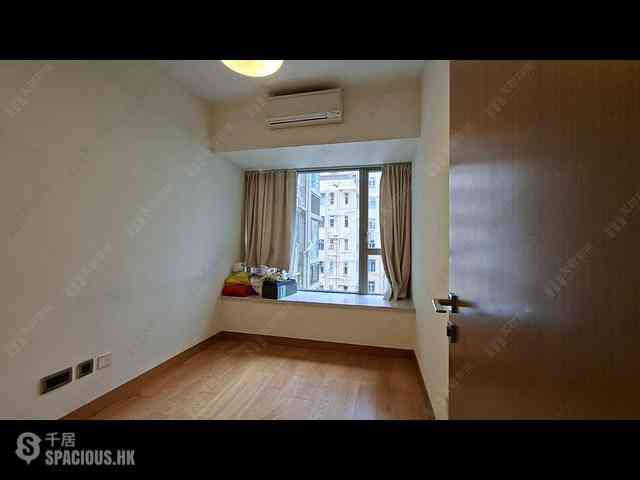 Sai Ying Pun - The Nova 07