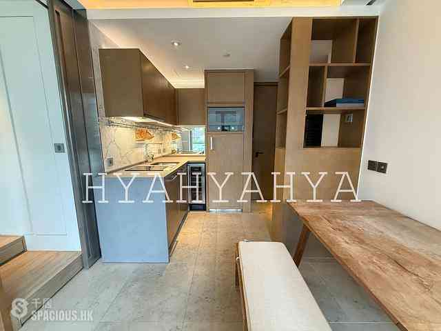 Shek Tong Tsui - Eight South Lane 05
