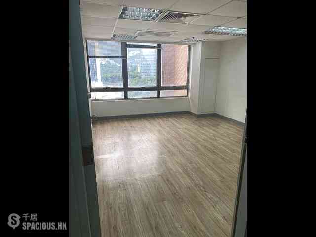 Wan Chai - Lucky Centre 01