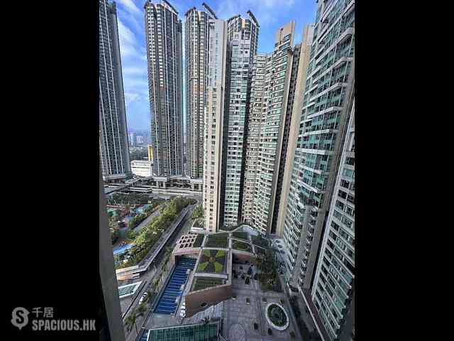 West Kowloon - The Waterfront Phase 1 04