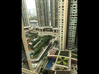 West Kowloon - The Waterfront Phase 1 08