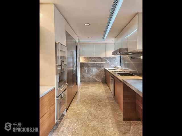 Mid Levels Central - Kennedy Heights 05