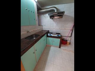 Sai Ying Pun - Yue Sun Mansion 03