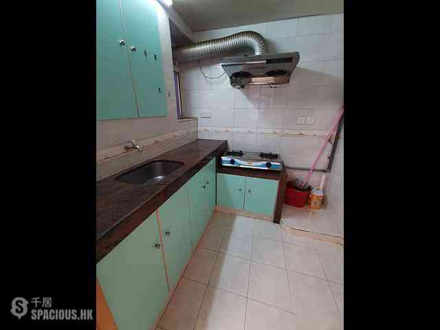 Sai Ying Pun - Yue Sun Mansion 03