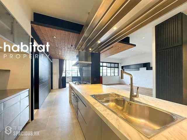 Happy Valley - Sanitarian Apartments 01