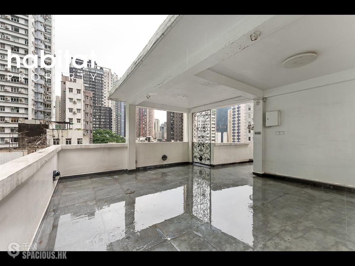 Soho - 22, Elgin Street 01