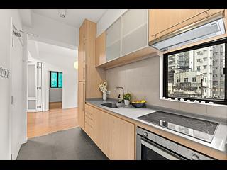Soho - 22, Elgin Street 07