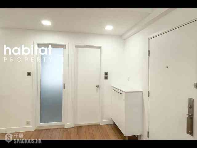 Mid Levels Central - Kings Court 07