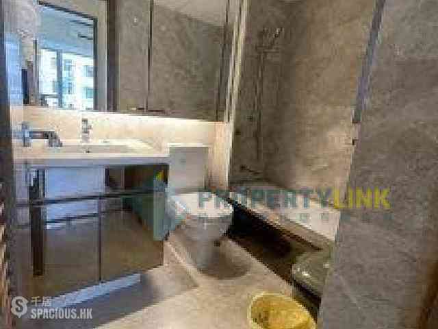 Sai Ying Pun - The Nova 04