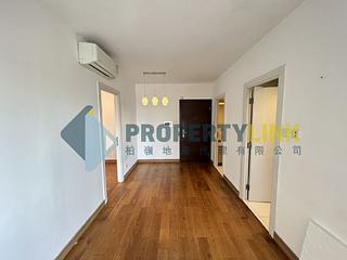 Soho - Centrestage 04