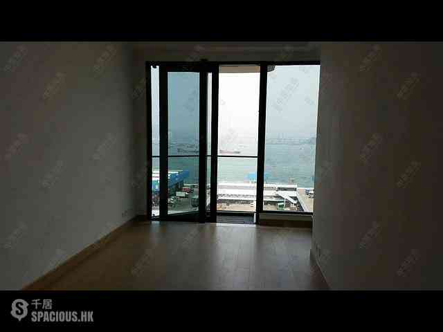 Shek Tong Tsui - Upton 01