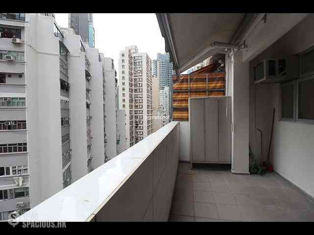 Wan Chai - Everwin Mansion 02