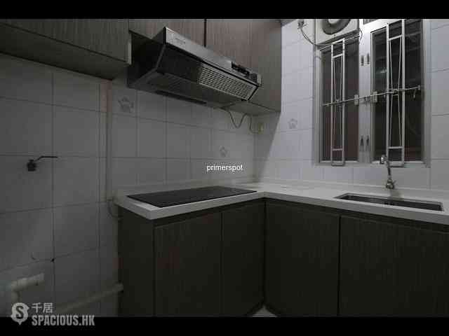 Wan Chai - Everwin Mansion 06