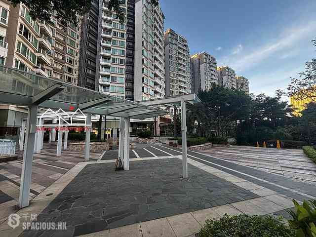 Tung Chung - Coastal Skyline Phase 4 Le Bleu Deux Block 2 12