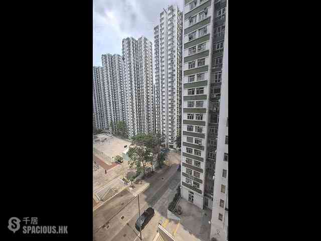 Quarry Bay - Nan Fung Sun Chuen Block 6 01