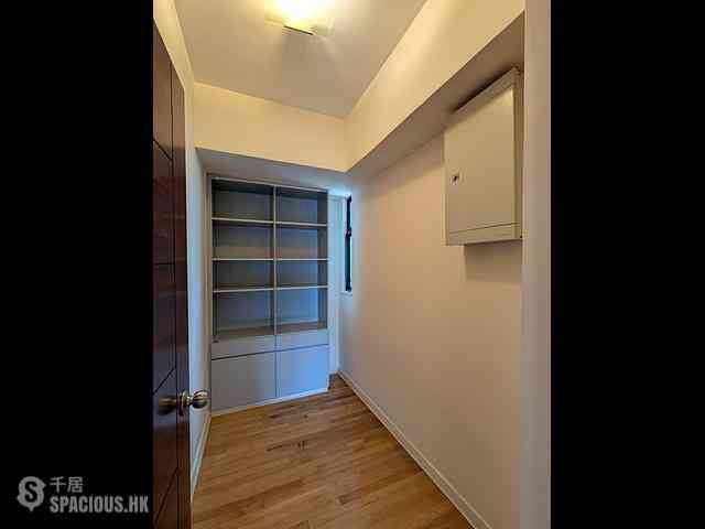 Mid Levels Central - Scenecliff Block 2 16